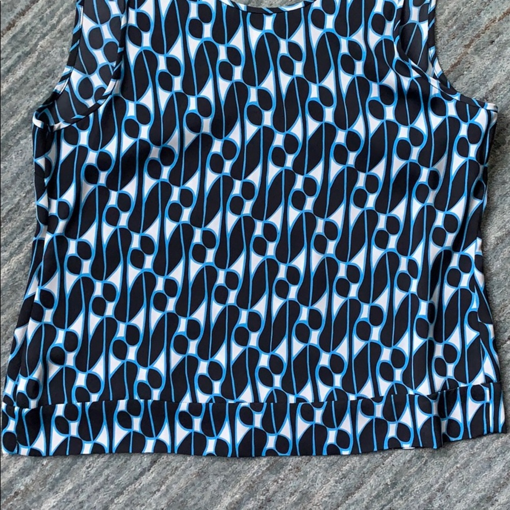 Stylish Blue Patterned Women's Top - Picture 12 of 12
